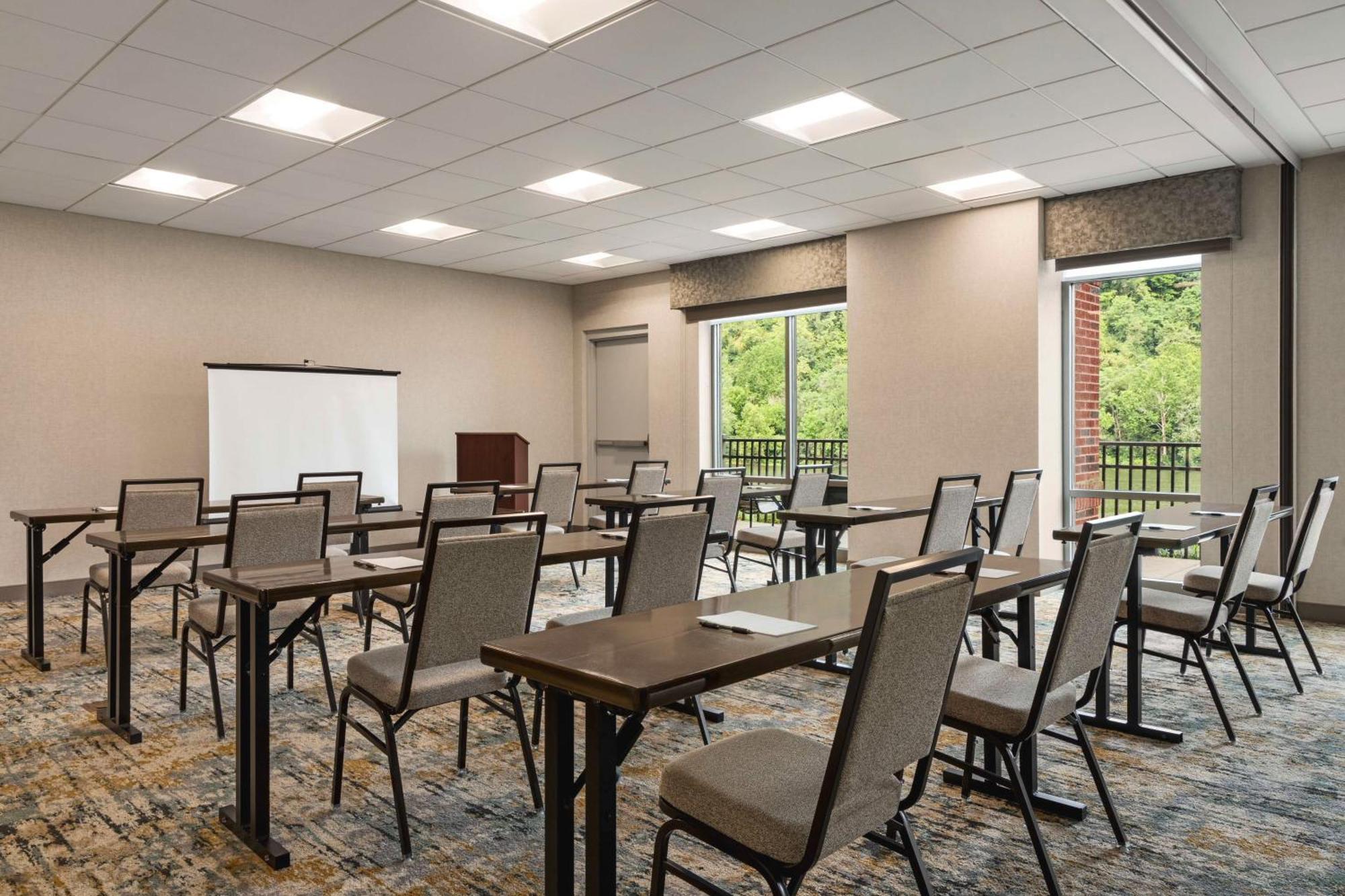Hampton Inn & Suites Pittsburgh Waterfront West Homestead Exterior foto